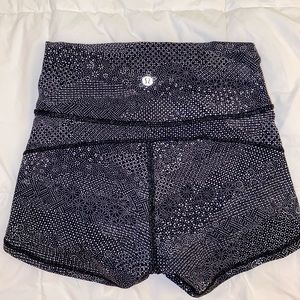 lululemon print bike shorts